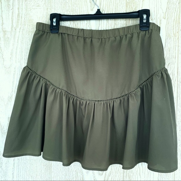 Banana REPUBLIC Elastic Waist Solid Mini Skirt - Picture 6 of 6